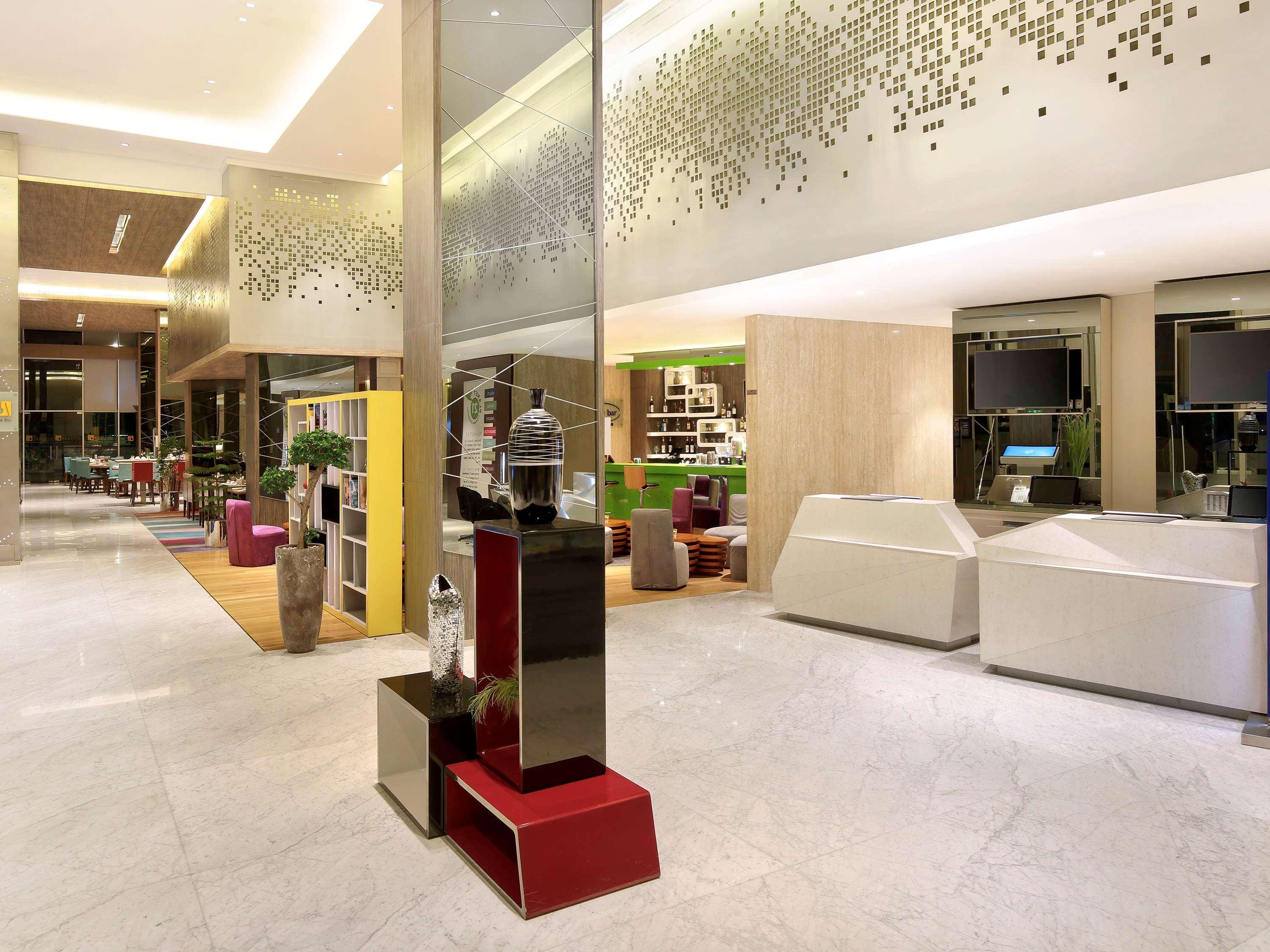 Novotel Grand Shayla 4* Makassar