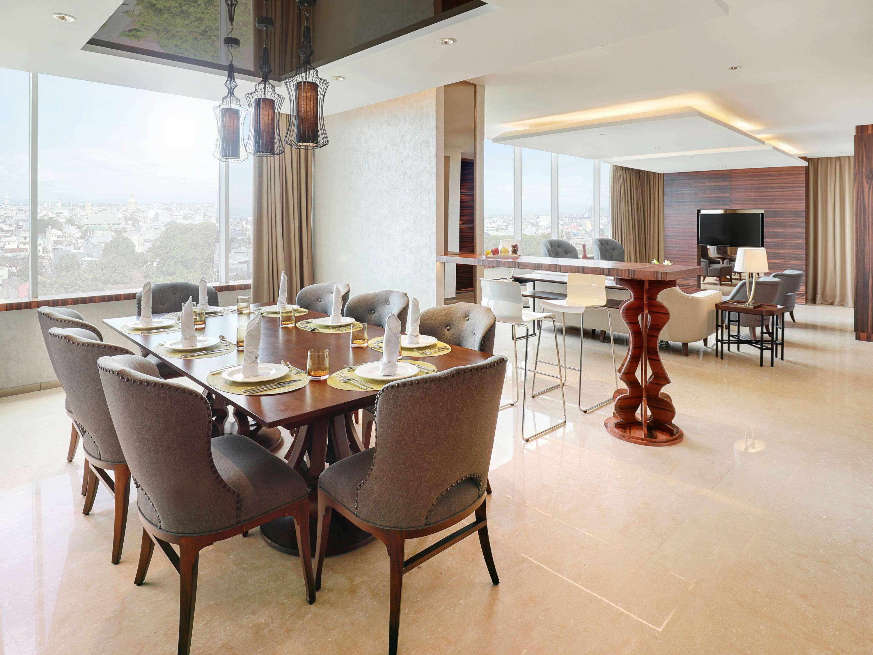 Hotel Novotel Grand Shayla 4*